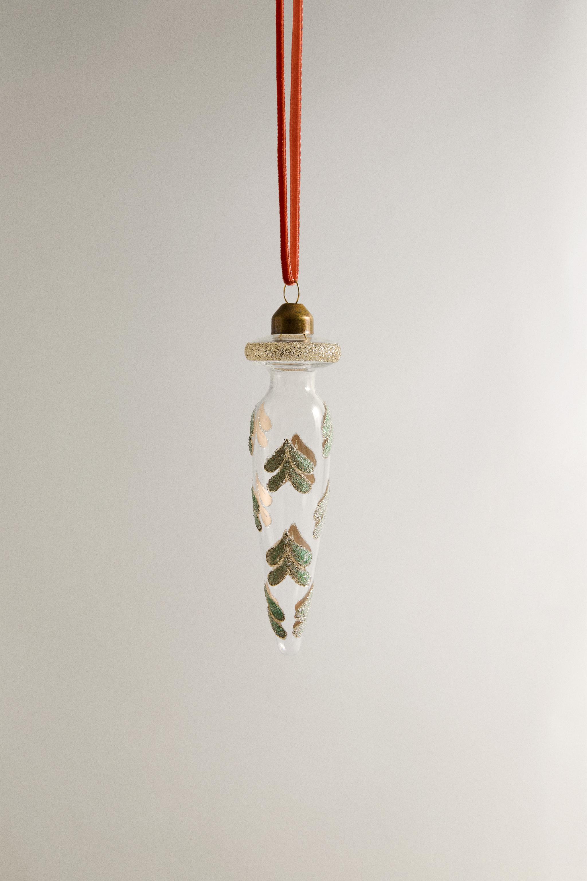 ELONGATED GLITTERY LEAF CHRISTMAS TREE ORNAMENT